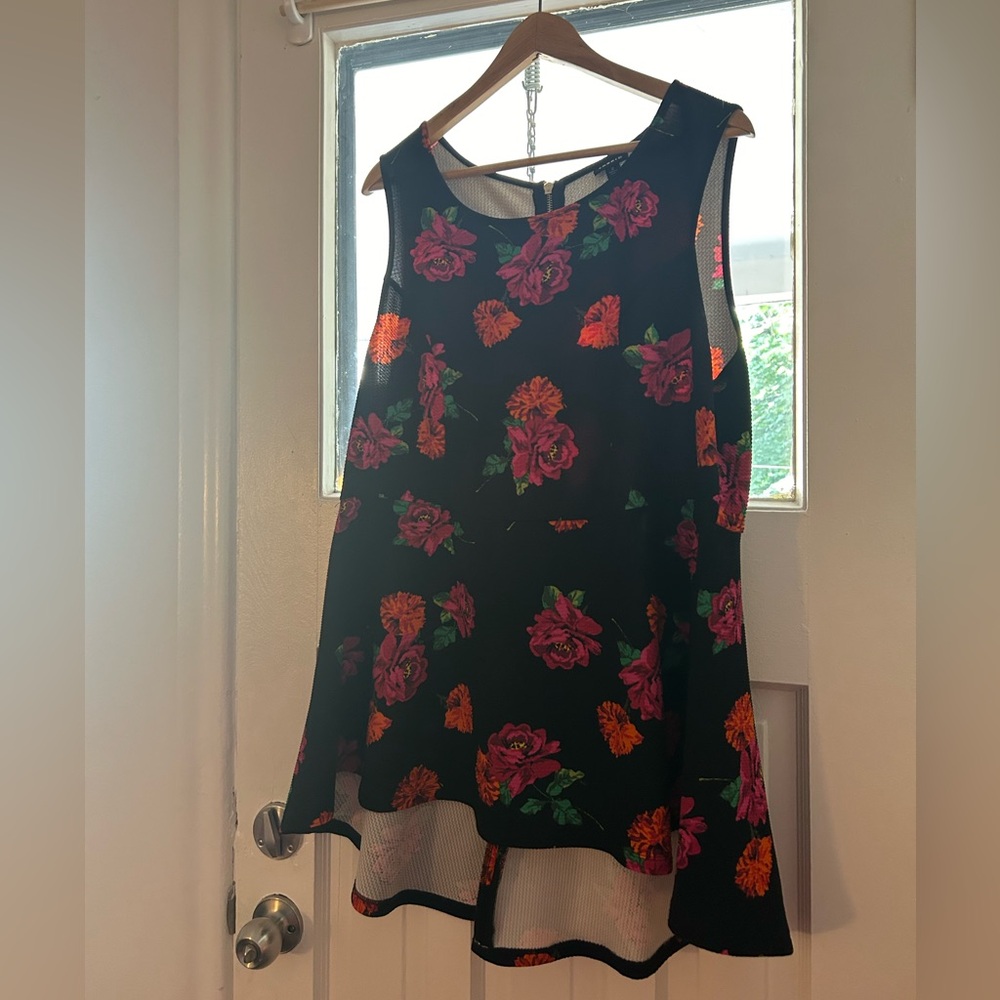 Torrid floral peplum top